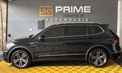 VOLKSWAGEN TIGUAN 2021
