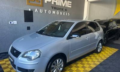 VOLKSWAGEN POLO 2010