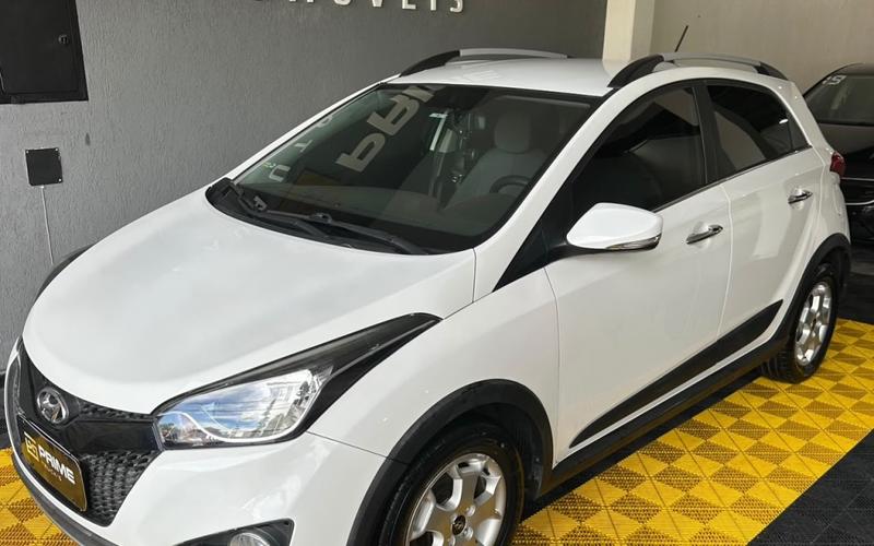 HYUNDAI HB20X 2015 — foto principal