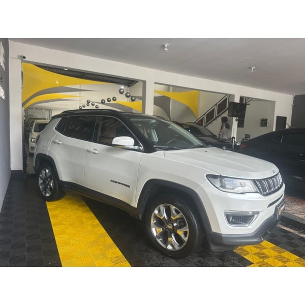 Jeep Compass Limited 2017 à venda em Atibaia